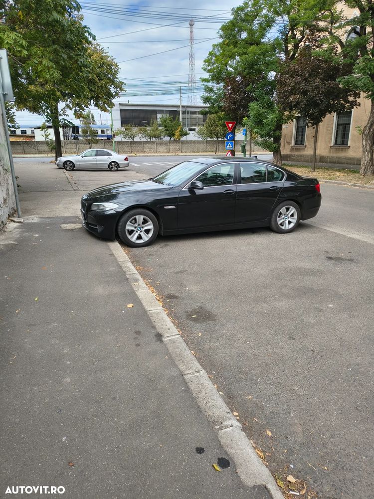 BMW Seria 5 520d - 40