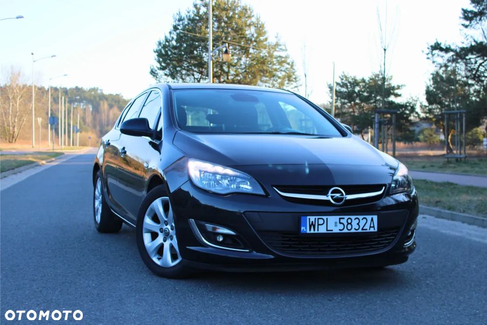 Opel Astra 1.7 CDTI DPF ENERGY - 1