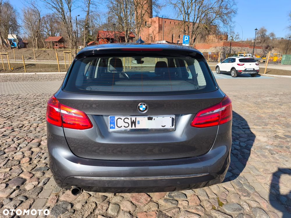 BMW Seria 2 218d Luxury Line - 4