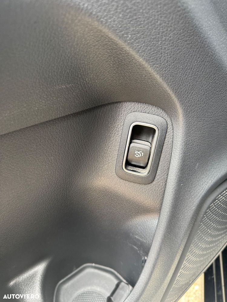 Mercedes-Benz CLA 180 d Coupe - 25