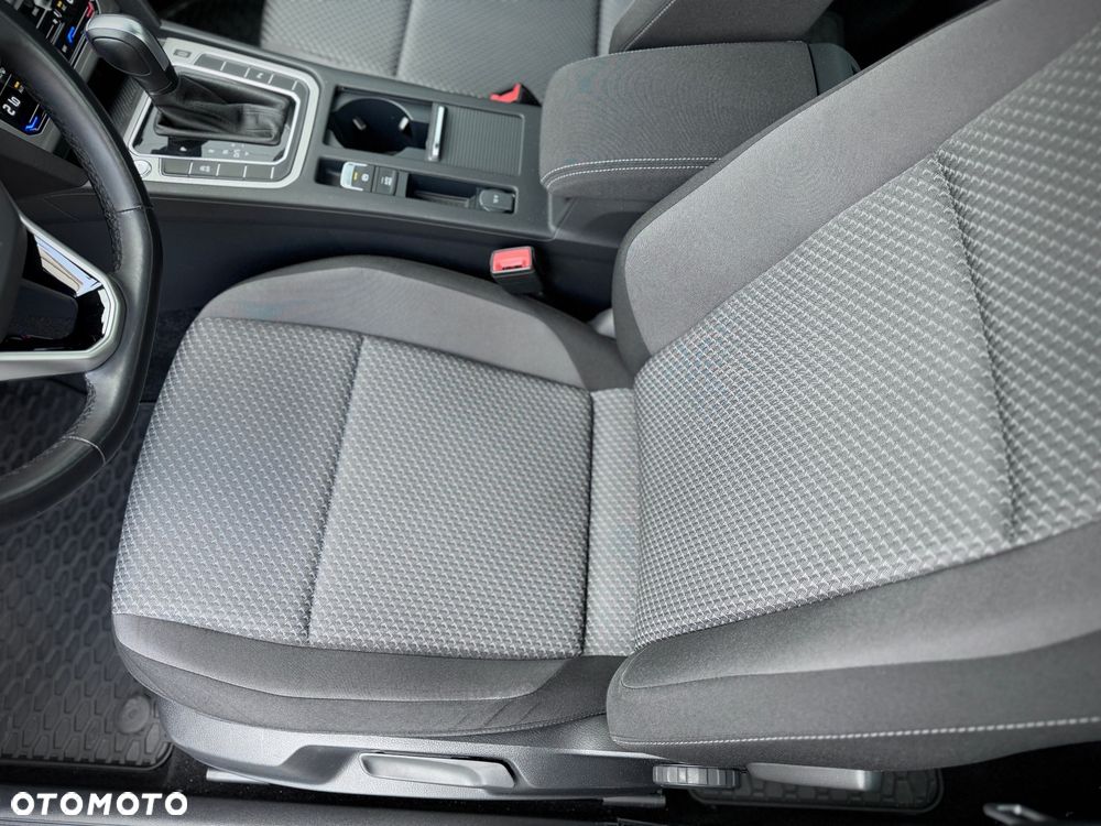 Volkswagen Passat 1.5 TSI EVO Business DSG - 24