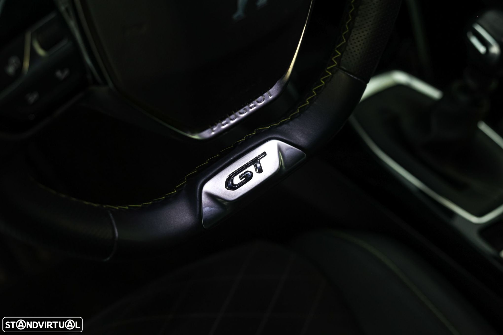 Peugeot 208 1.2 PureTech GT - 18
