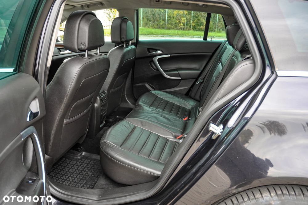 Opel Insignia - 8