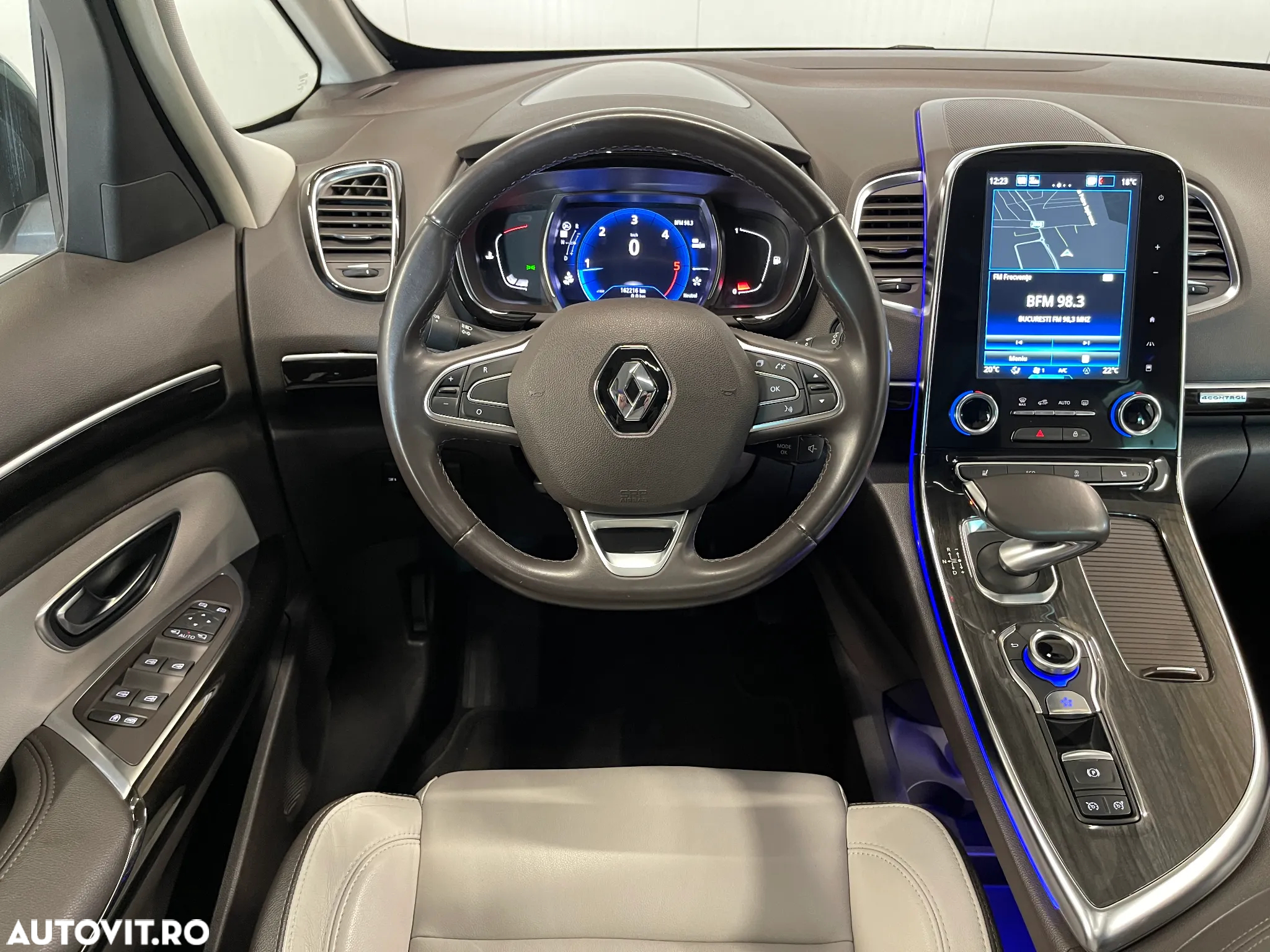 Renault Espace BLUE dCi 200 EDC BUSINESS EDITION - 6