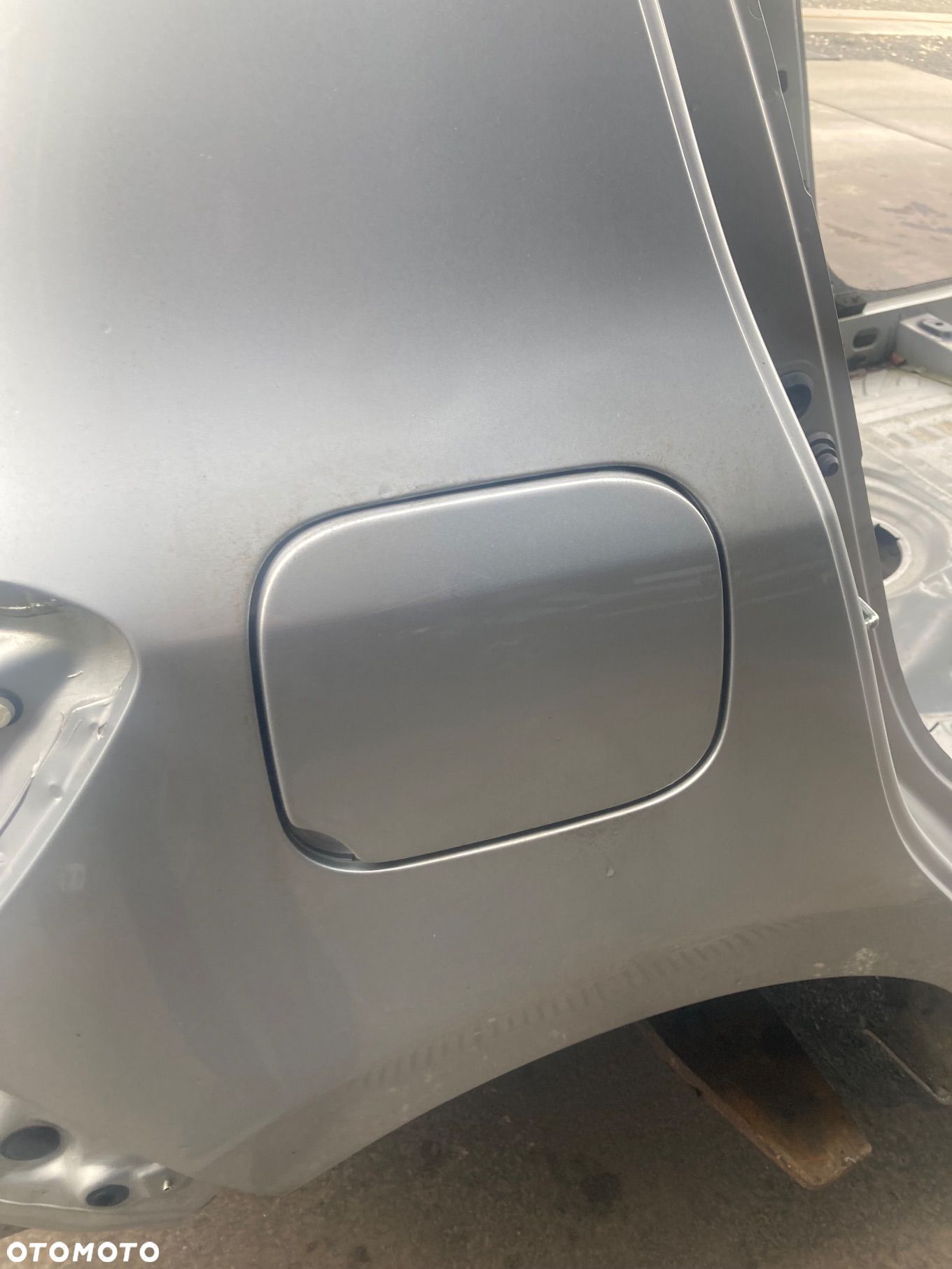 DACIA Sandero II 2 KLAPKA WLEWU PALIWA srebrna klapa TED 69 TED69 Wwa - 1