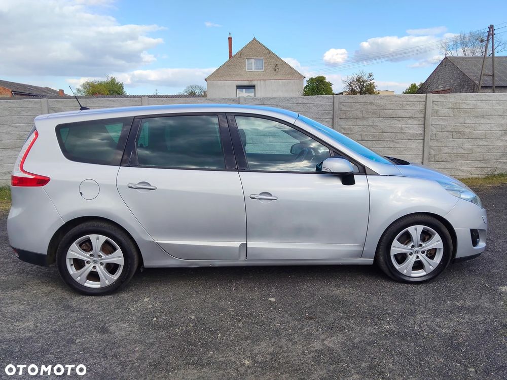 Renault Grand Scenic dCi 150 FAP Dynamique - 4