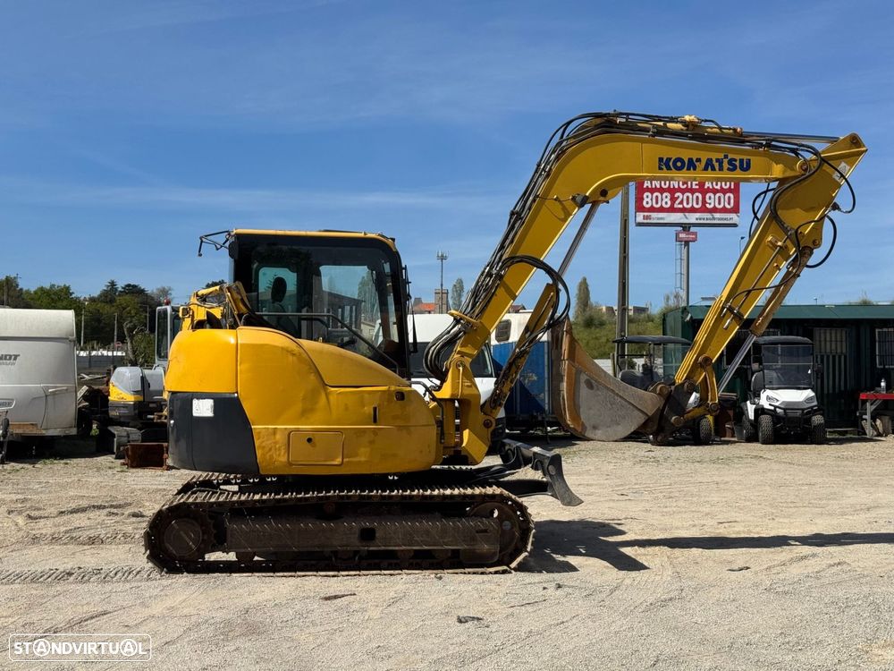 Komatsu PC88 PC88MR‑8 (Série MR – Minimum Radius) - 2