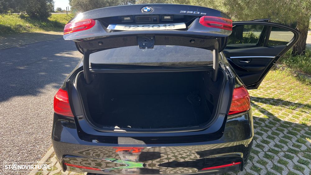 BMW 330 e iPerformance Pack M - 5