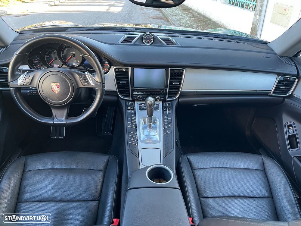 Porsche Panamera Standard - 8