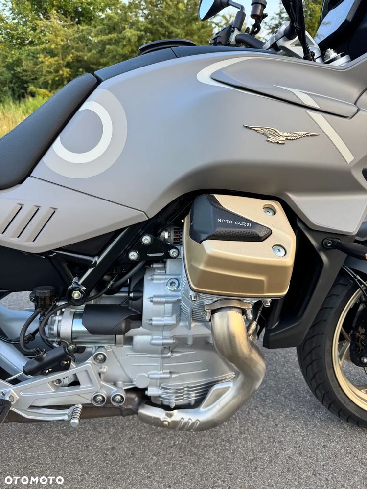 Moto Guzzi V100 Mandello - 9