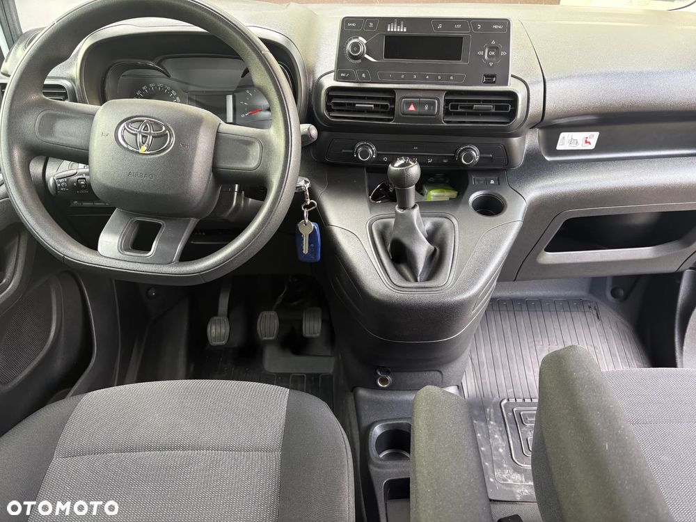 Toyota Proace City - 8