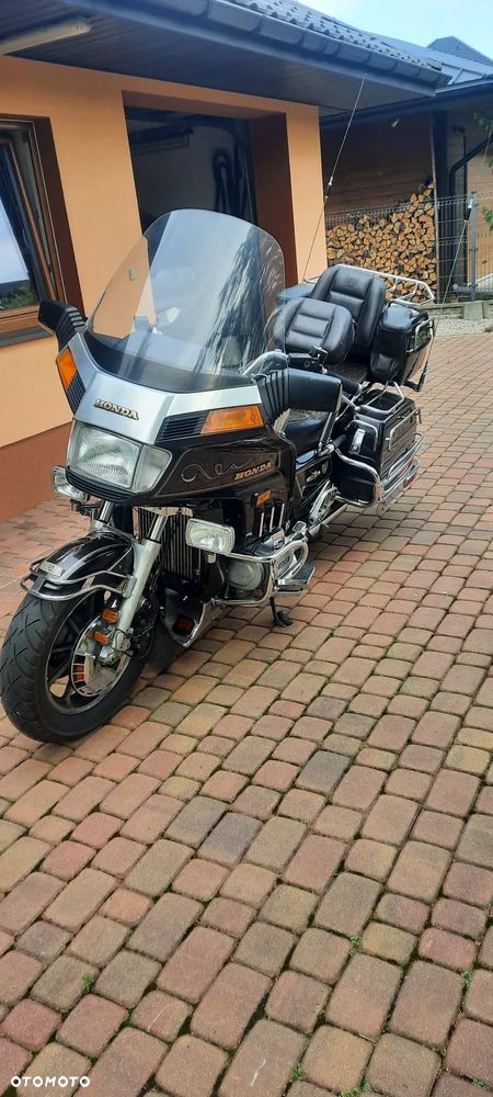 Honda GL - 8
