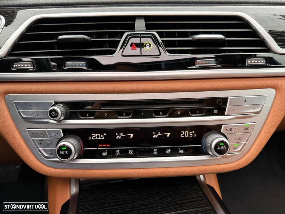 BMW 730 d Pack M Auto - 37