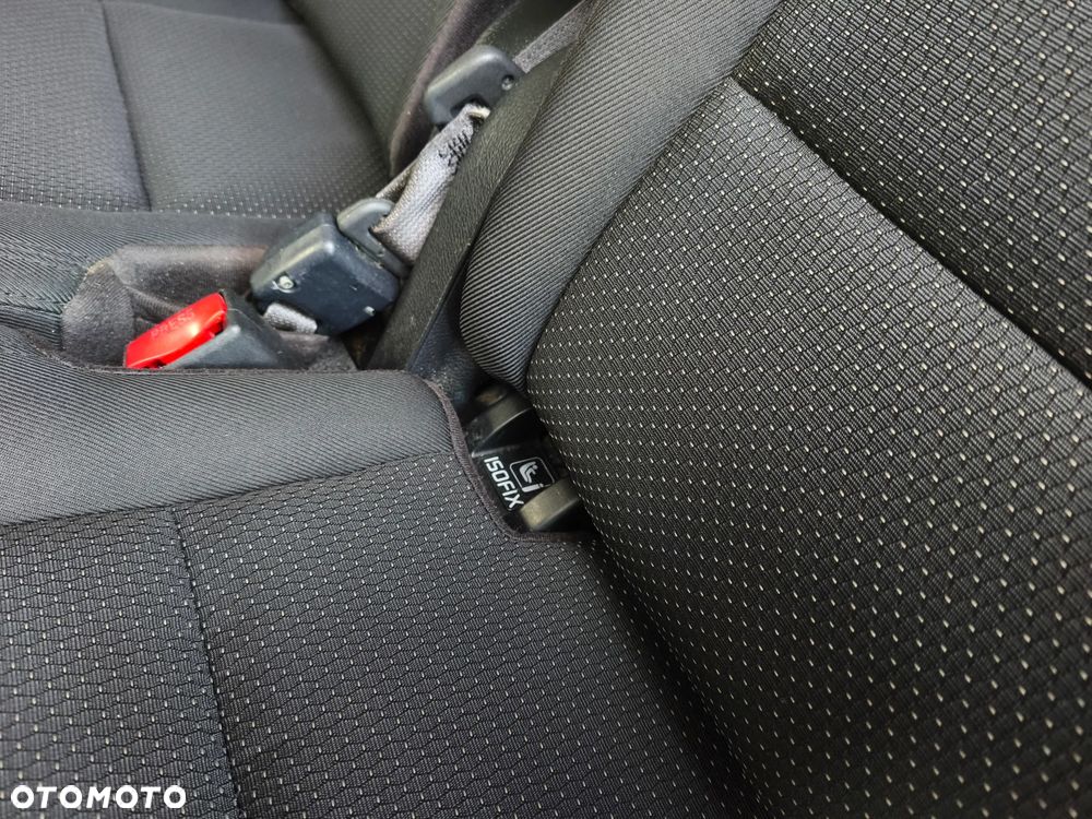 Kia Carens 1.7 CRDi XL 7os - 19