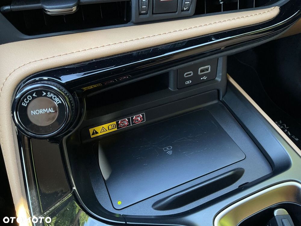 Lexus NX 350h Prestige AWD - 28