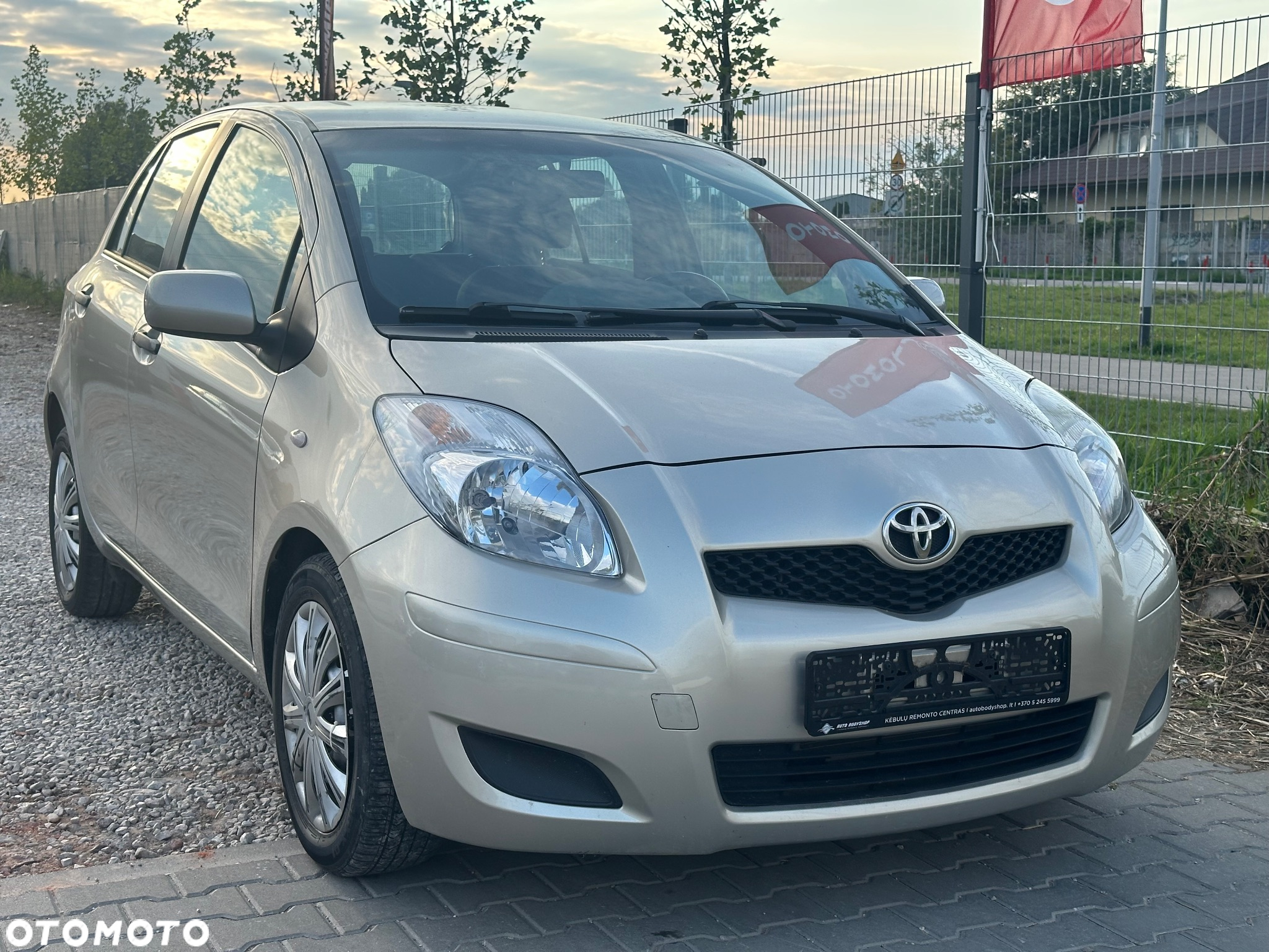 Toyota Yaris 1.33 Sol - 9
