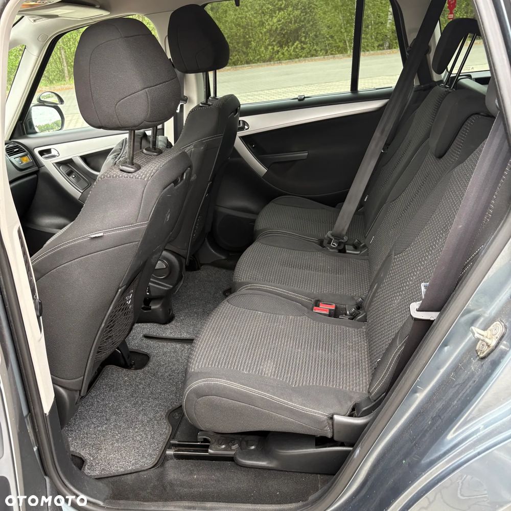 Citroën C4 Picasso 1.6 HDi Attraction - 10