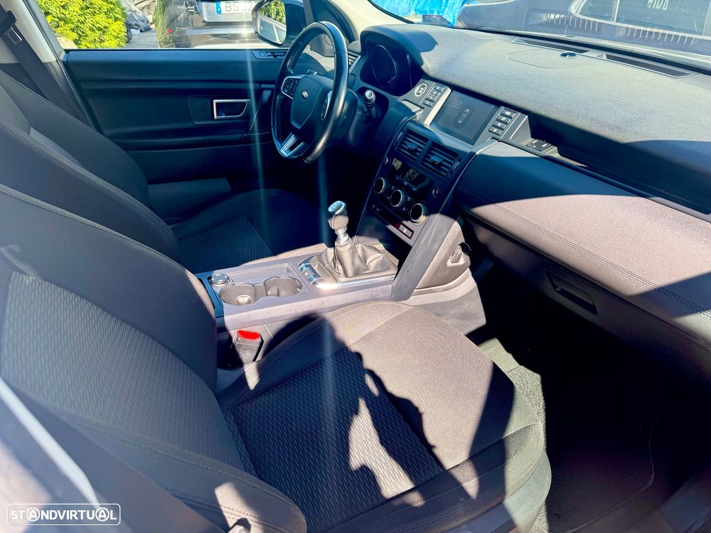 Land Rover Discovery Sport 2.0 eD4 - 9