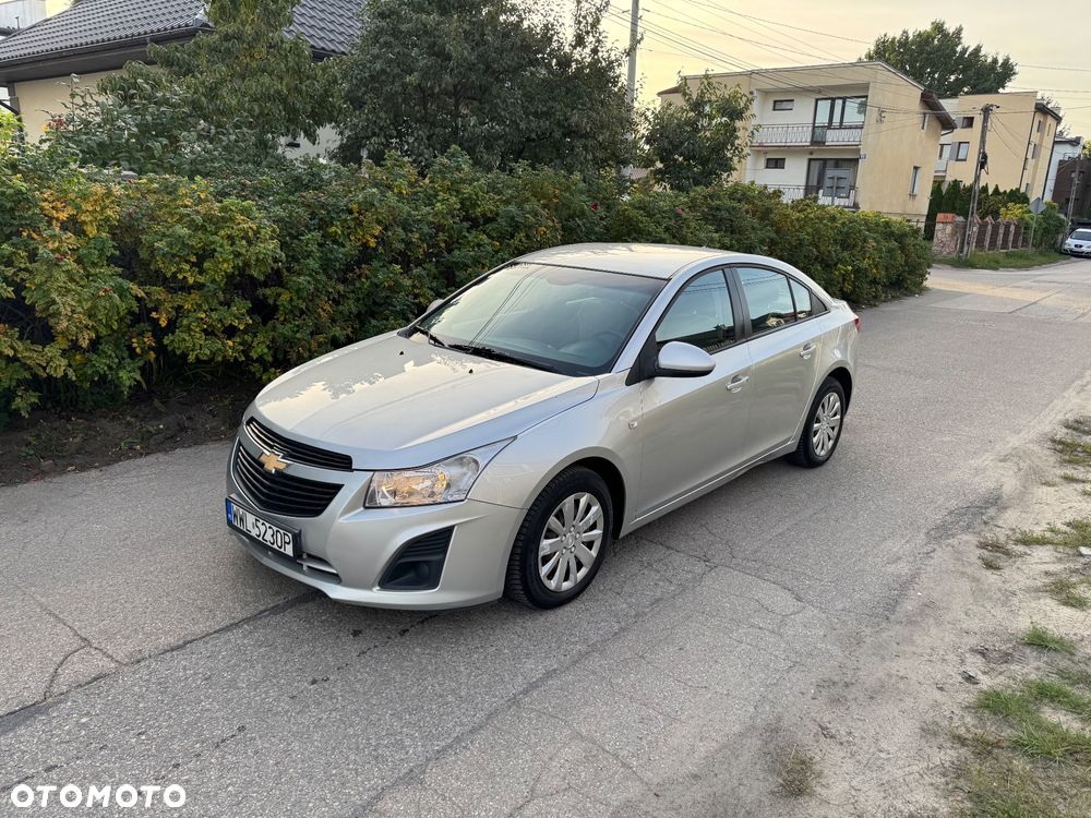 Chevrolet Cruze 1.6 - 22