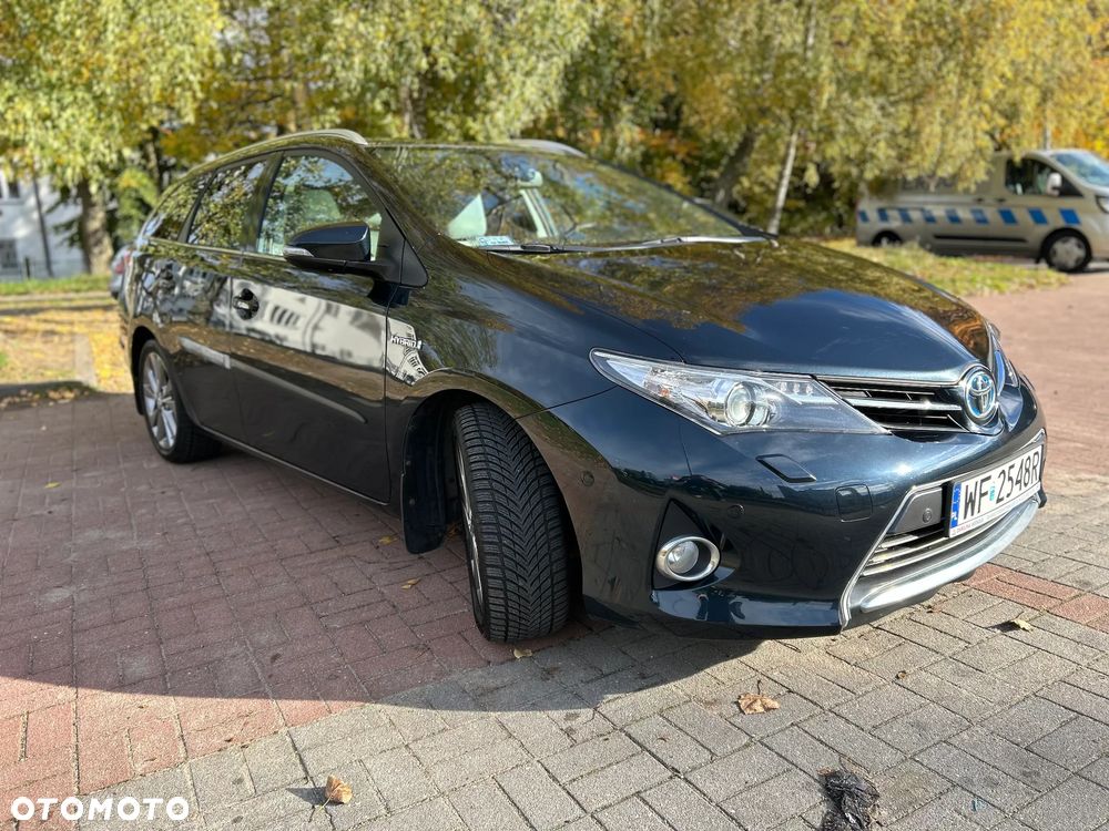 Toyota Auris 2015 photo 2
