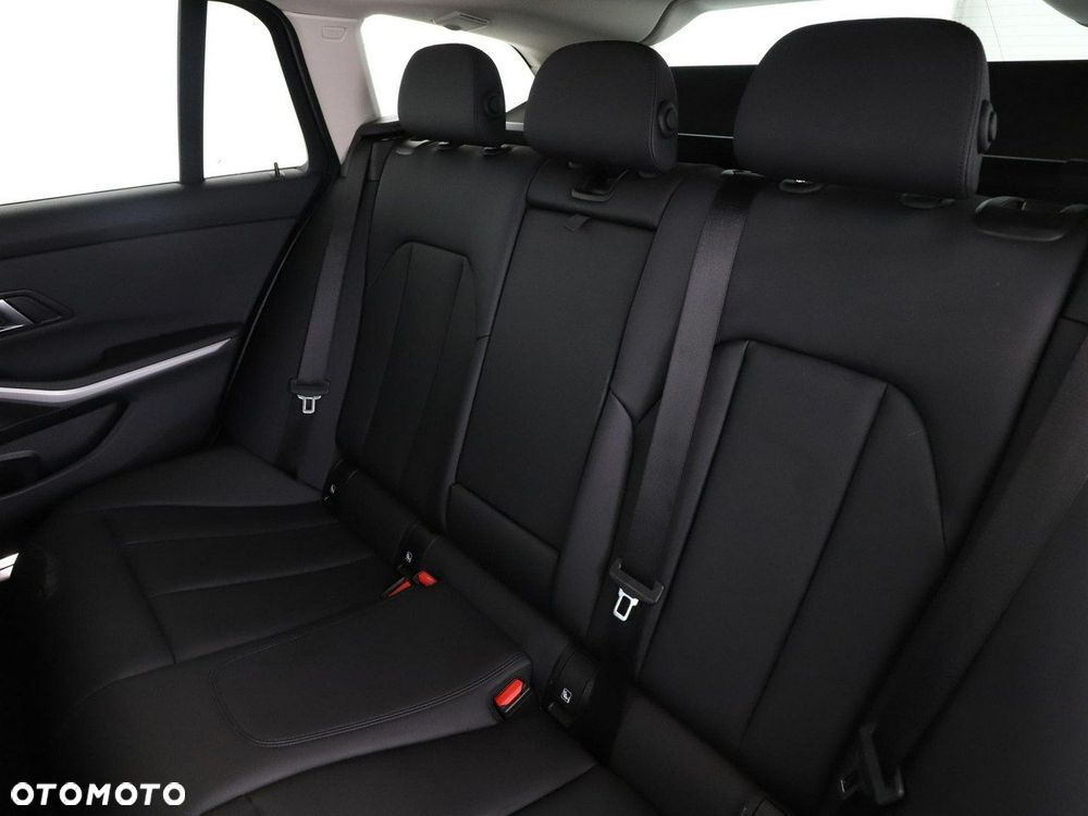 BMW Seria 3 320e Advantage - 18