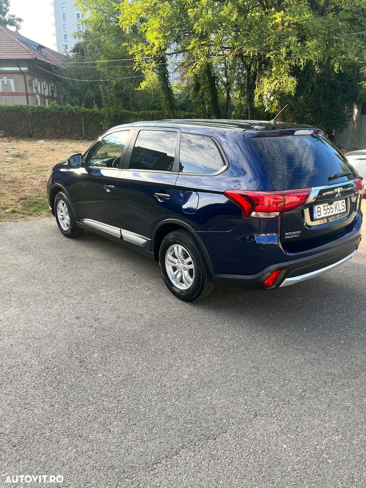 Mitsubishi Outlander 2.2 DI-D AS&G 6MT 4WD Invite A01 - 13