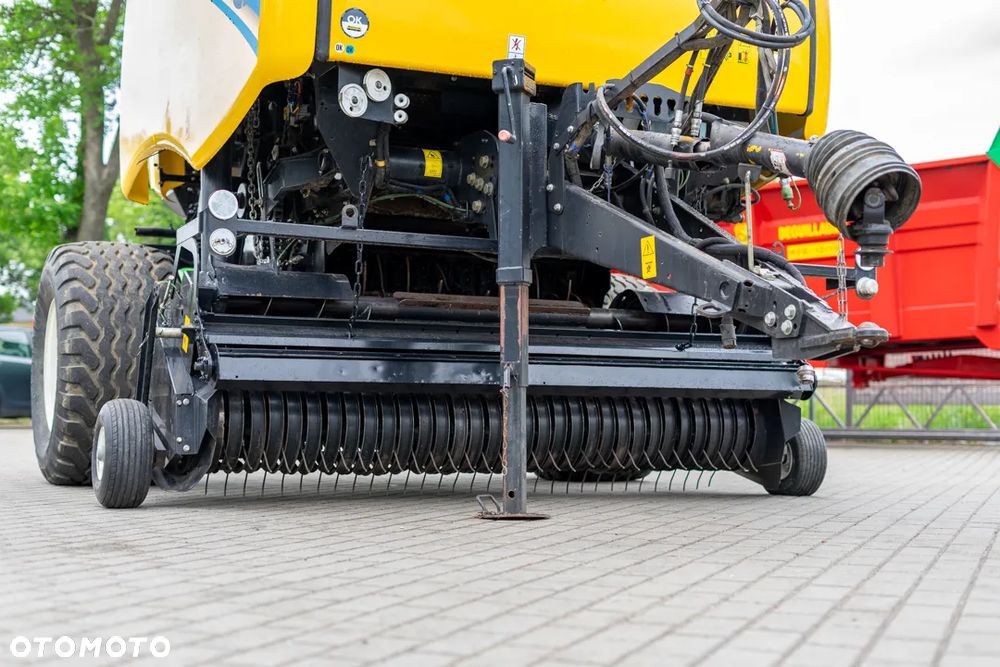 New Holland ROLL-BELT 180 PASOWA ZMIENNA KOMORA ROTOR SIATKA - 37