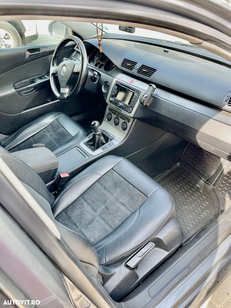 Volkswagen Passat 2.0 TDI Individual Chrom - 9