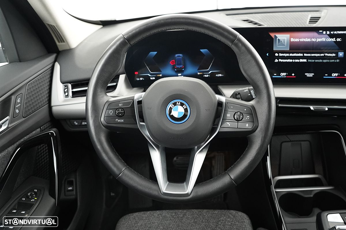 BMW iX1 xDrive30 - 19