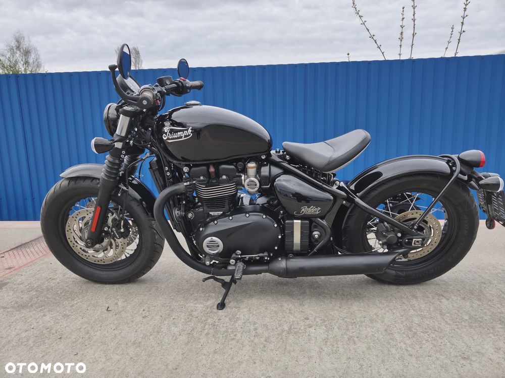 Triumph Bonneville Bobber - 1