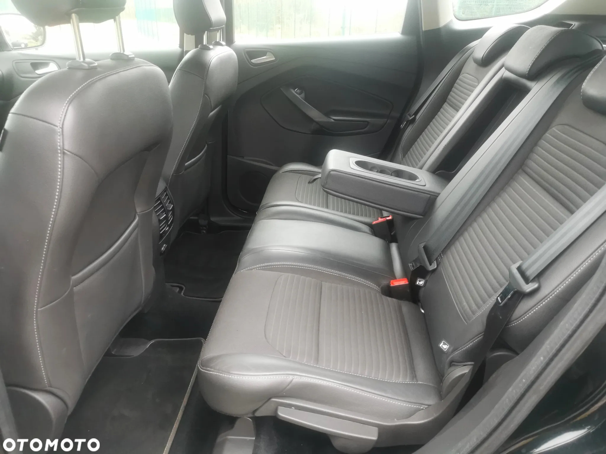 Ford Kuga 2.0 TDCi 4x4 Titanium - 10