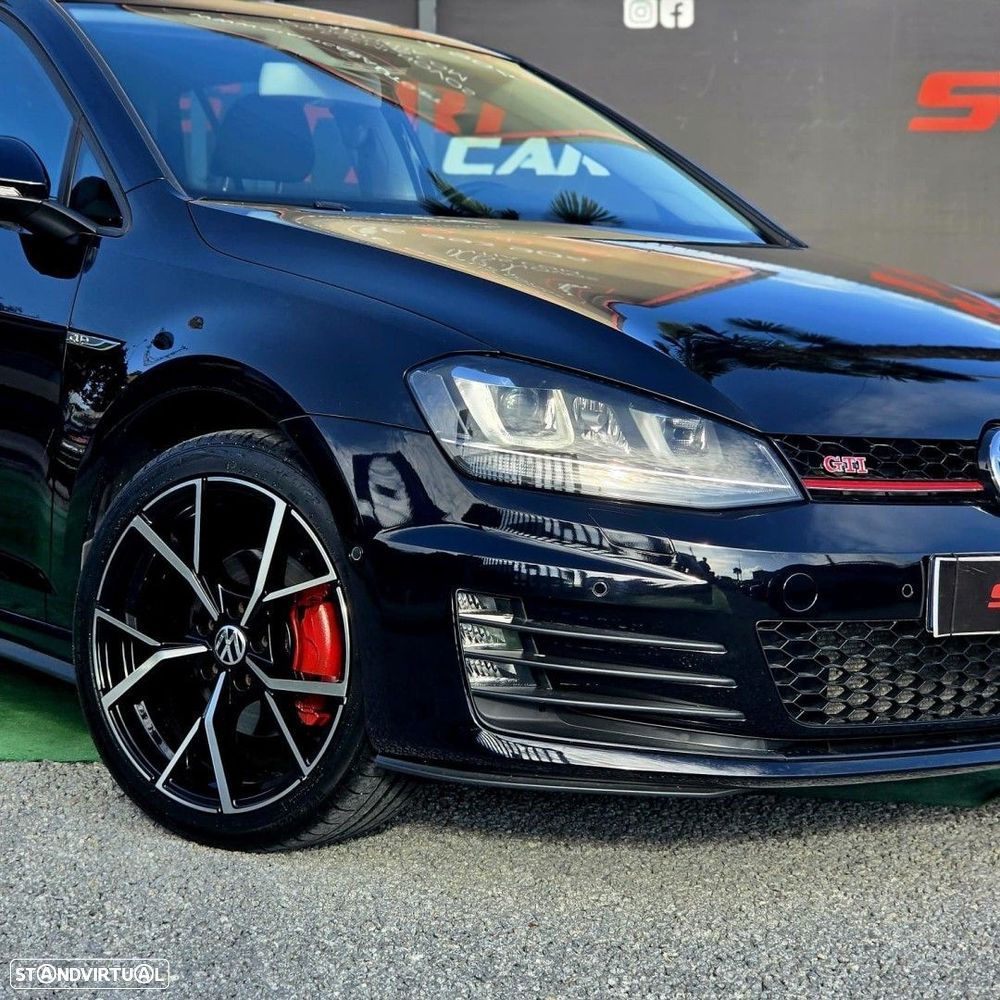 VW Golf - 5