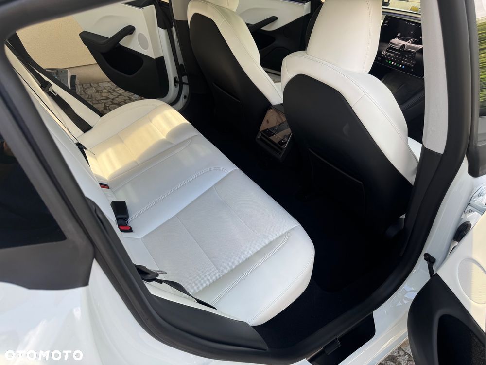 Tesla Model 3 Long Range AWD Premium - 16