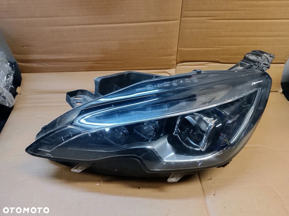 LAMPA PRZÓD PRZEDNIA LEWA FULL LED PEUGEOT 308 T9 - 1
