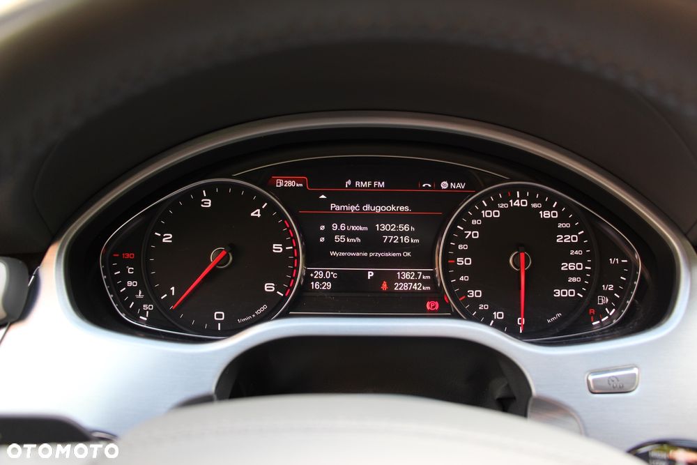 Audi A8 4.2 TDI DPF (clean diesel) quattro tiptronic - 14