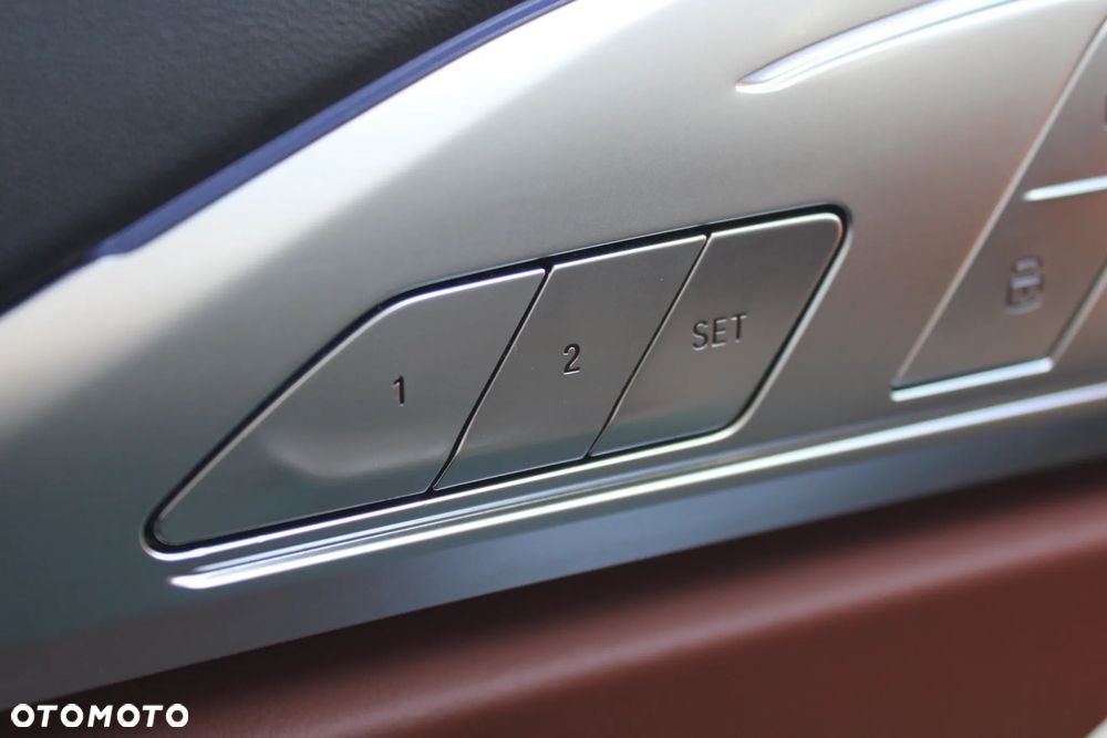 BMW Seria 8 840i xDrive - 36