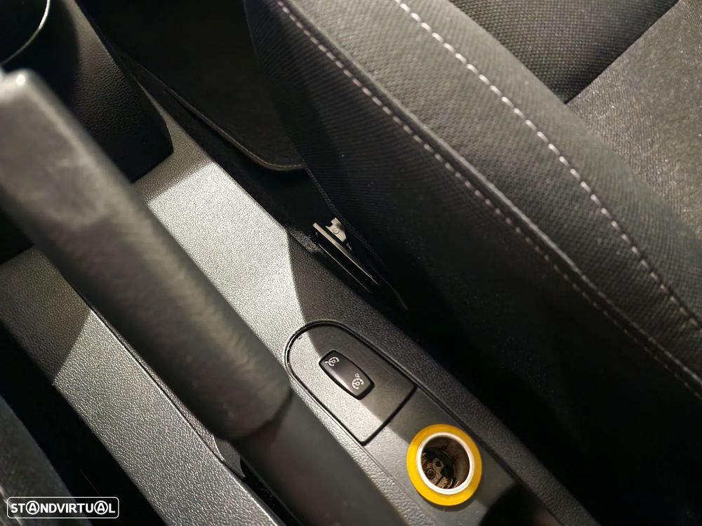 Renault Clio Break 1.5 dCi Dynamique S C.Reb - 19