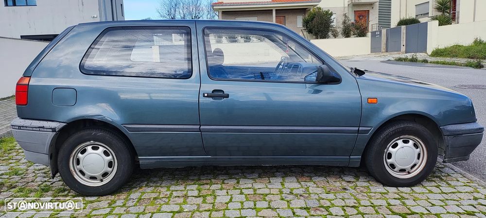 VW Golf 1.9 D CL - 2