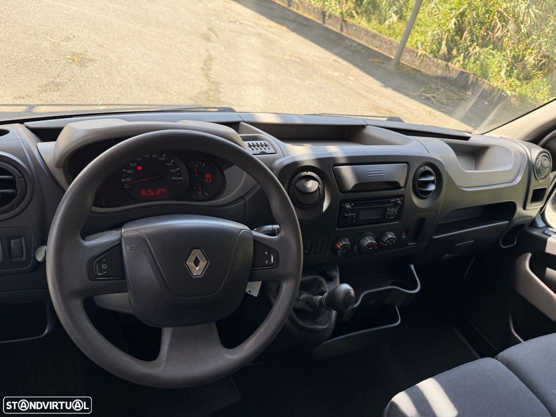 Renault Master 2.3 dCi L3H2 3.5T 150 - 8