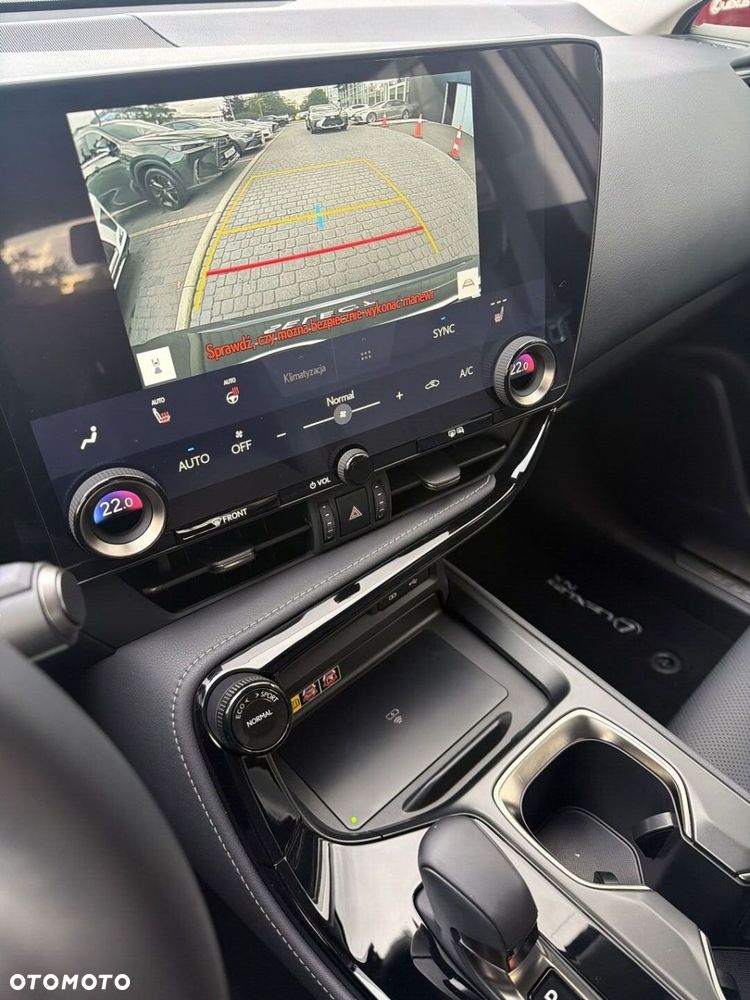 Lexus NX 350h Prestige AWD - 18