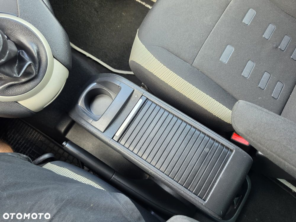 Citroën Berlingo 1.6 HDi XTR - 24