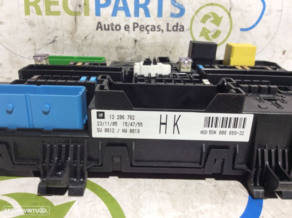 Caixa de fusíveis interior Opel Astra H Ref. 13206762 - 2