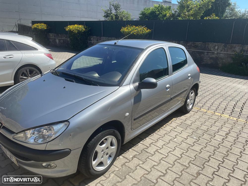 Peugeot 206 1.1 Color Line - 30