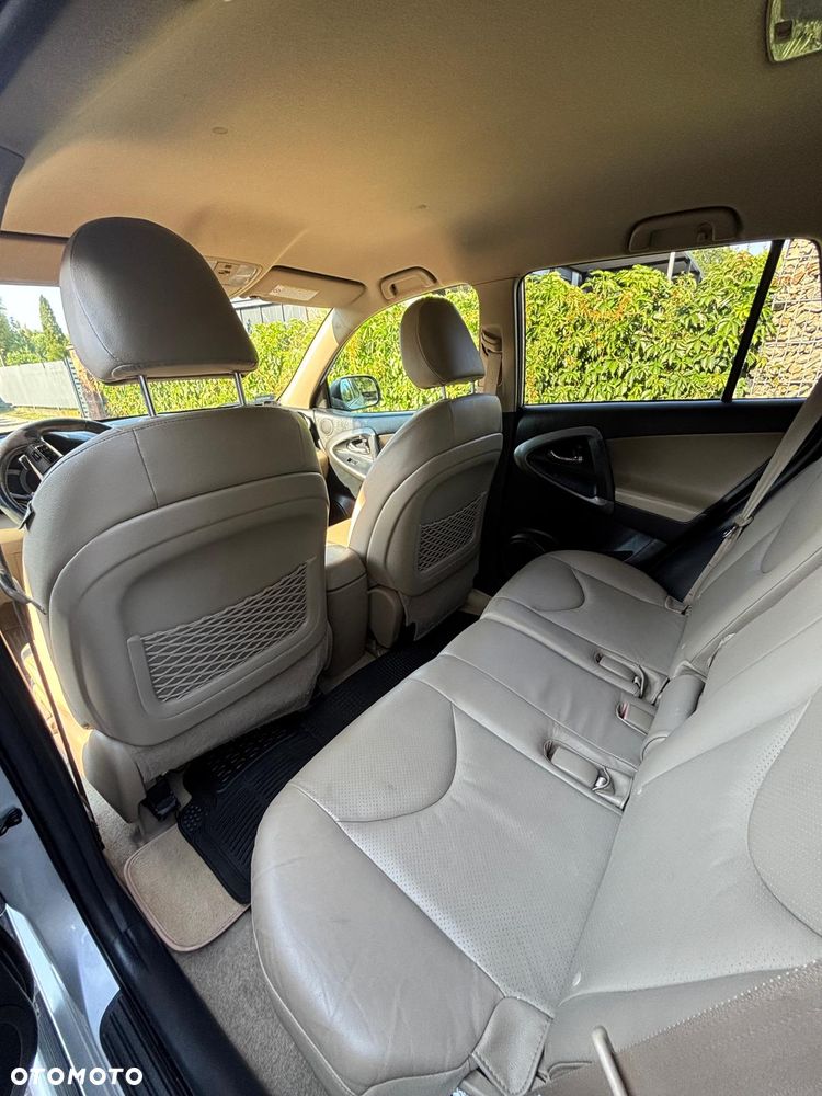 Toyota RAV4 2.0 VVT-i Sol NAVI MS - 10