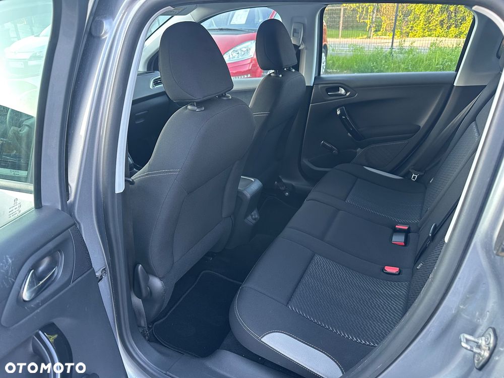 Peugeot 2008 PureTech 82 Access - 10