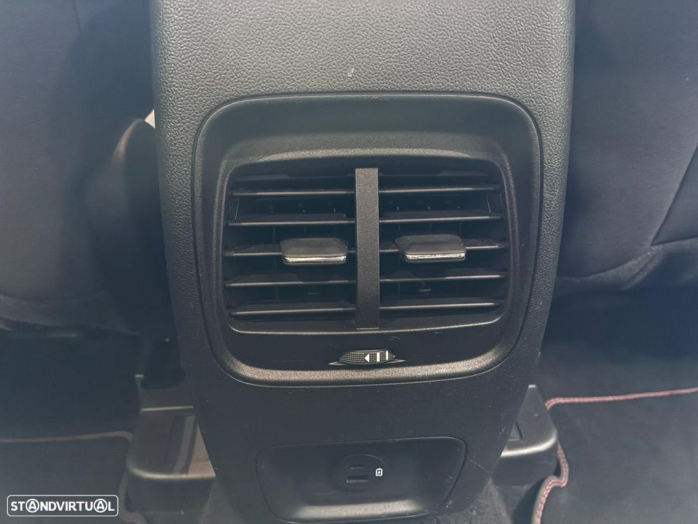 Ford Kuga 1.5 EcoBoost ST-Line - 35