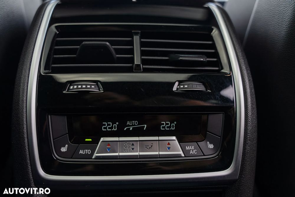 BMW X7 - 28
