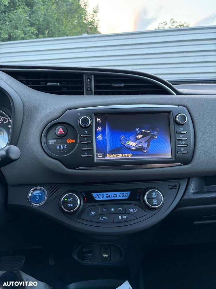 TOYOTA Yaris 2018 — imagine 11
