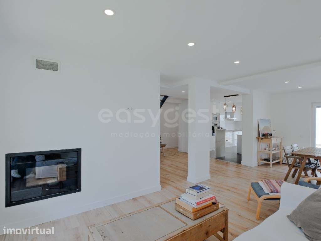Moradia T4 totalmente remodelada em Birre - Cascais - Grande imagem: 3/60