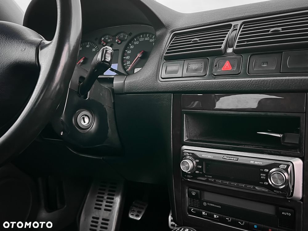 Volkswagen Golf - 19